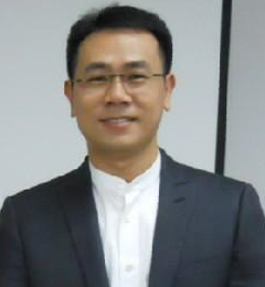 吴梓境博士.png